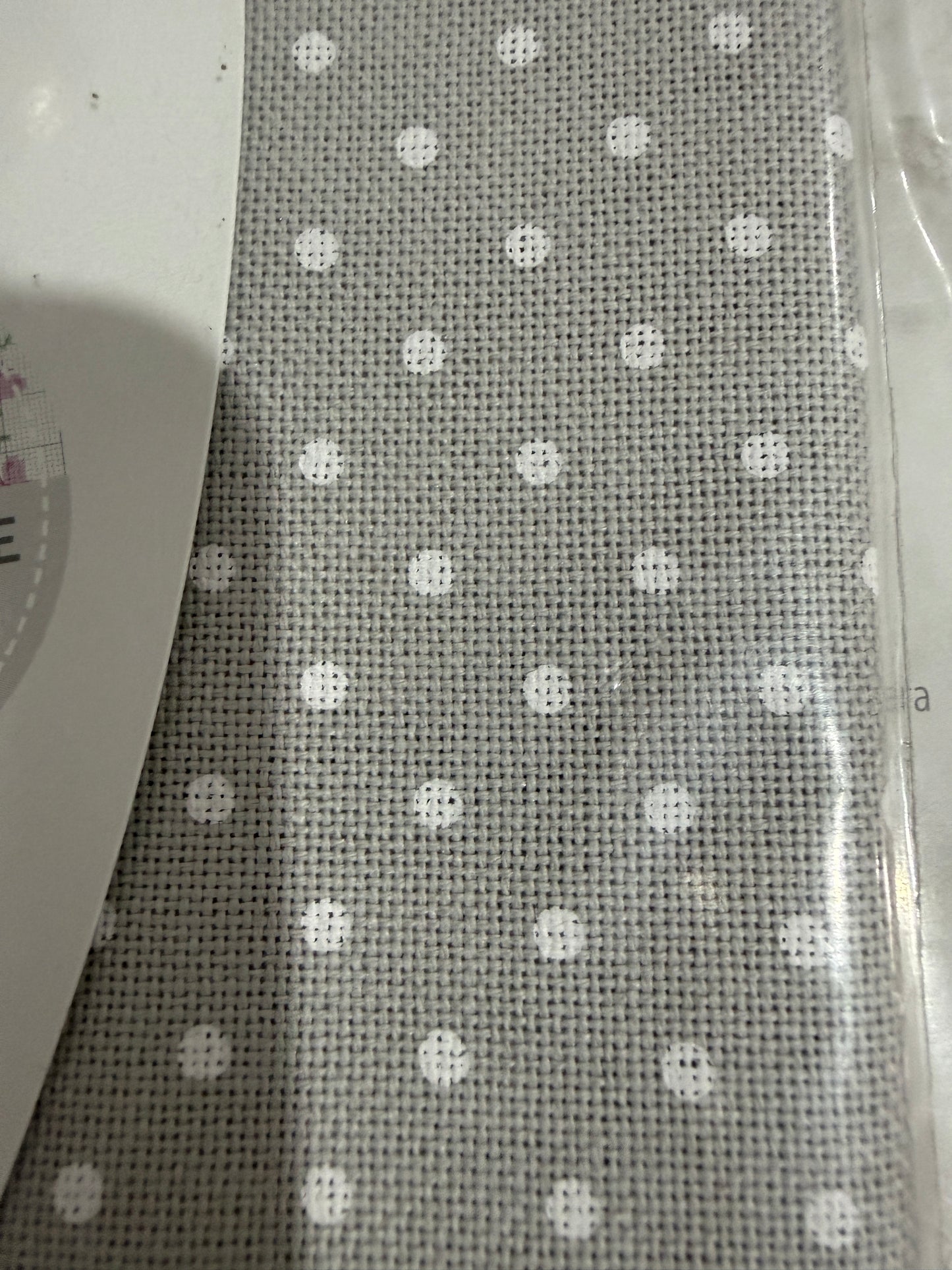 32 COUNT ZWEIGART EVENWEAVE MURANO Pre cut Grey with white spots