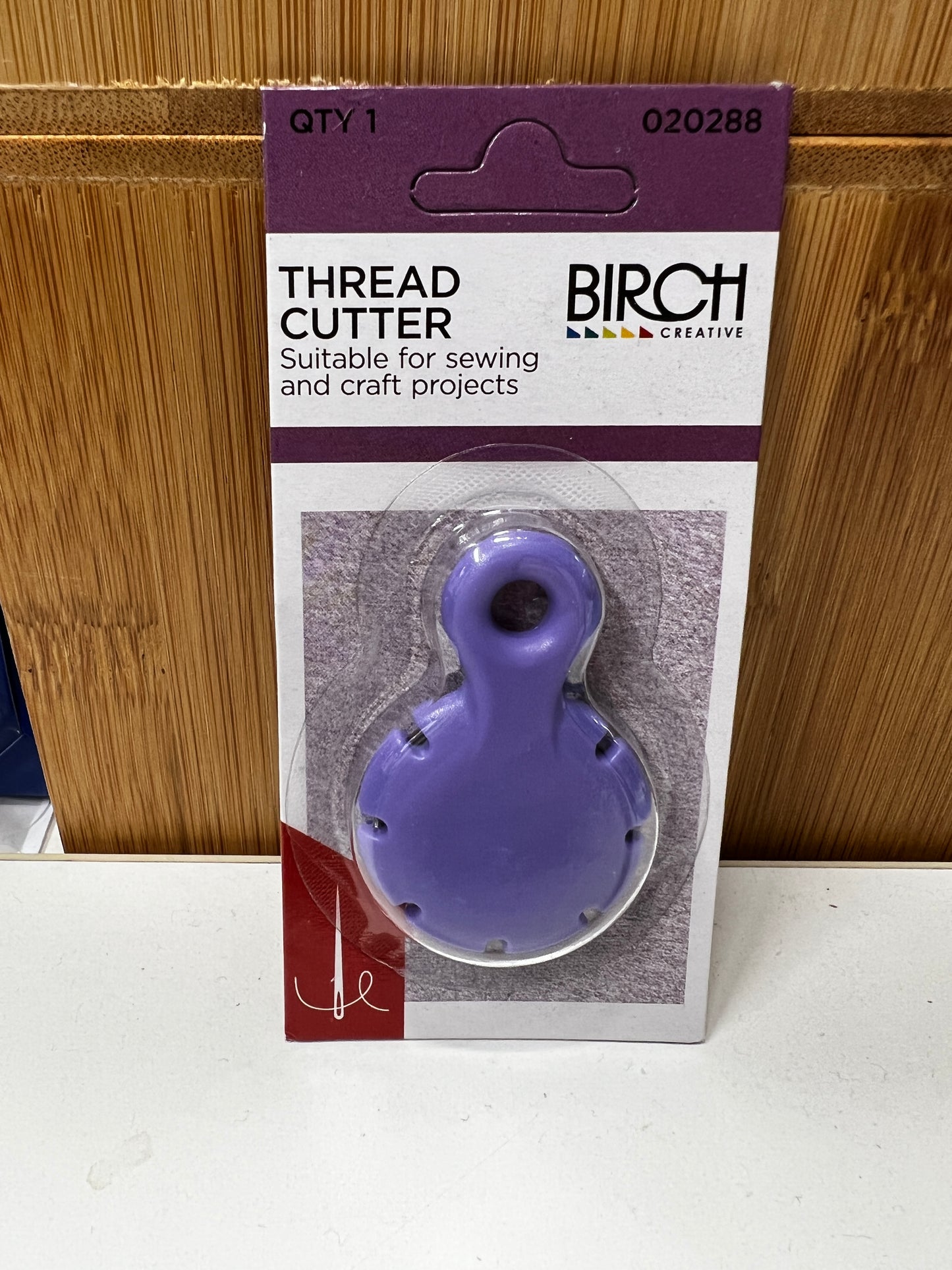 THREAD CUTTER BIRCH LARGER YARN CUTTER