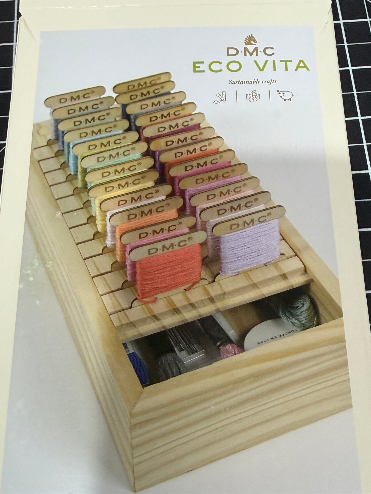 Storage Box wooden ECO-VITA complete with bobbins