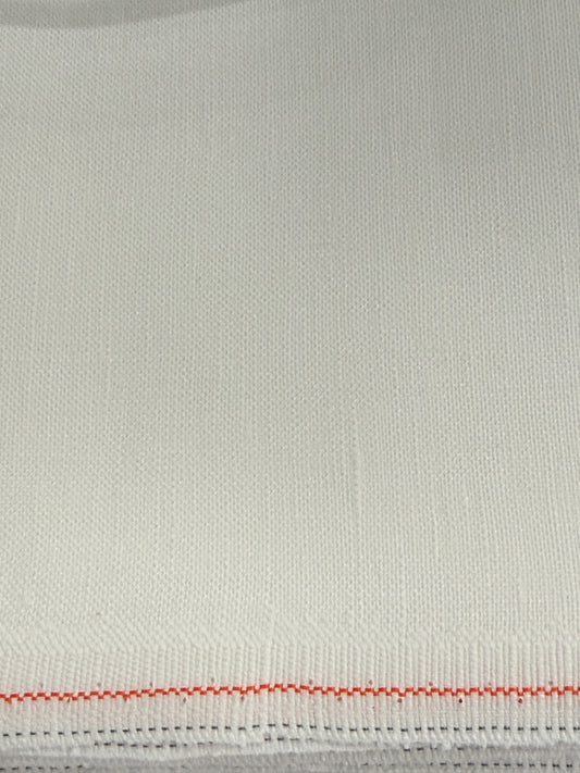 40  COUNT ZWEIGART NEWCASTLE  LINEN  ANTIQUE WHITE (101)