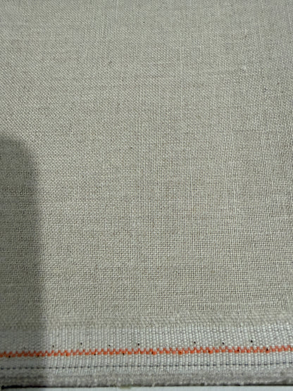 40  COUNT ZWEIGART NEWCASTLE  LINEN PARCHMENT (770)