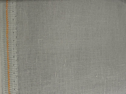 40  COUNT ZWEIGART NEWCASTLE  LINEN PARCHMENT (770)
