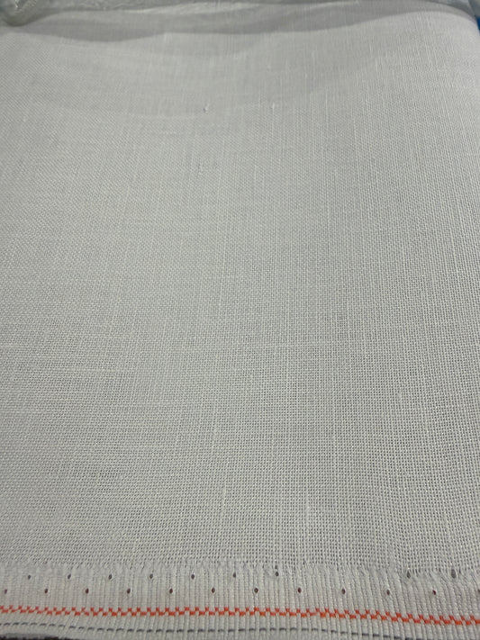 40  COUNT ZWEIGART NEWCASTLE  LINEN SILVERMOON (7011)