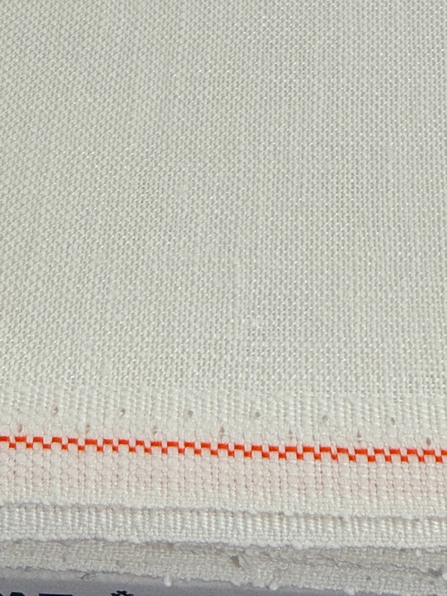 36 COUNT ZWEIGART 36  EDINBURGH LINEN LATTEE (300)