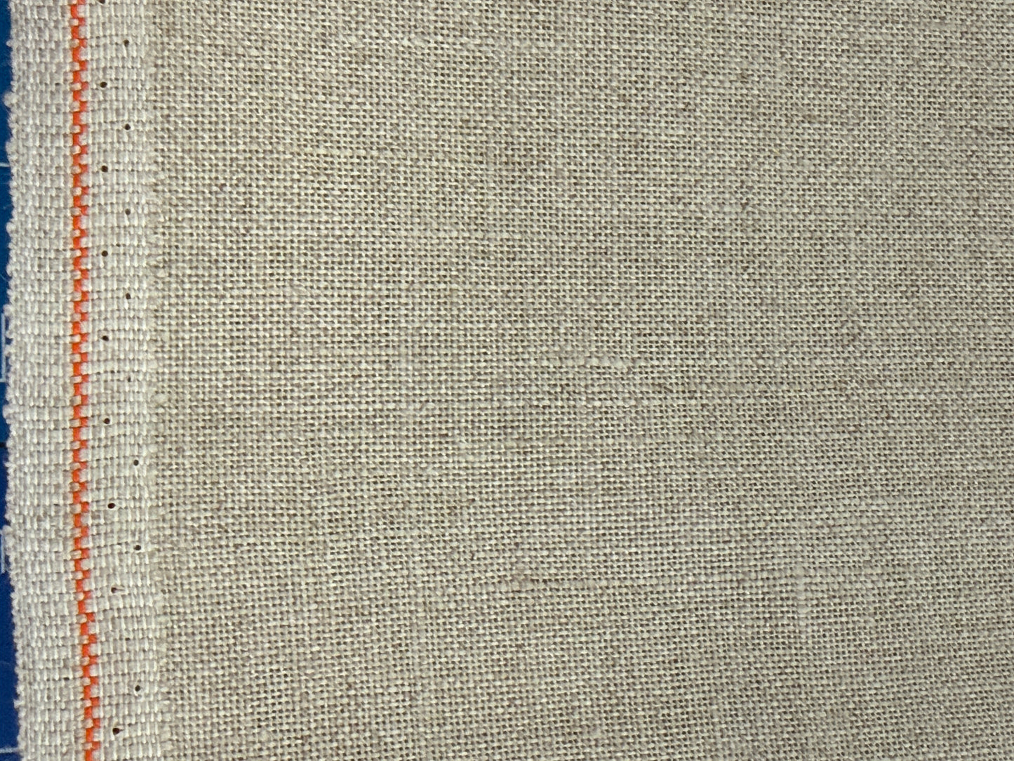 36 COUNT ZWEIGART 36  EDINBURGH LINEN LATTEE (300)