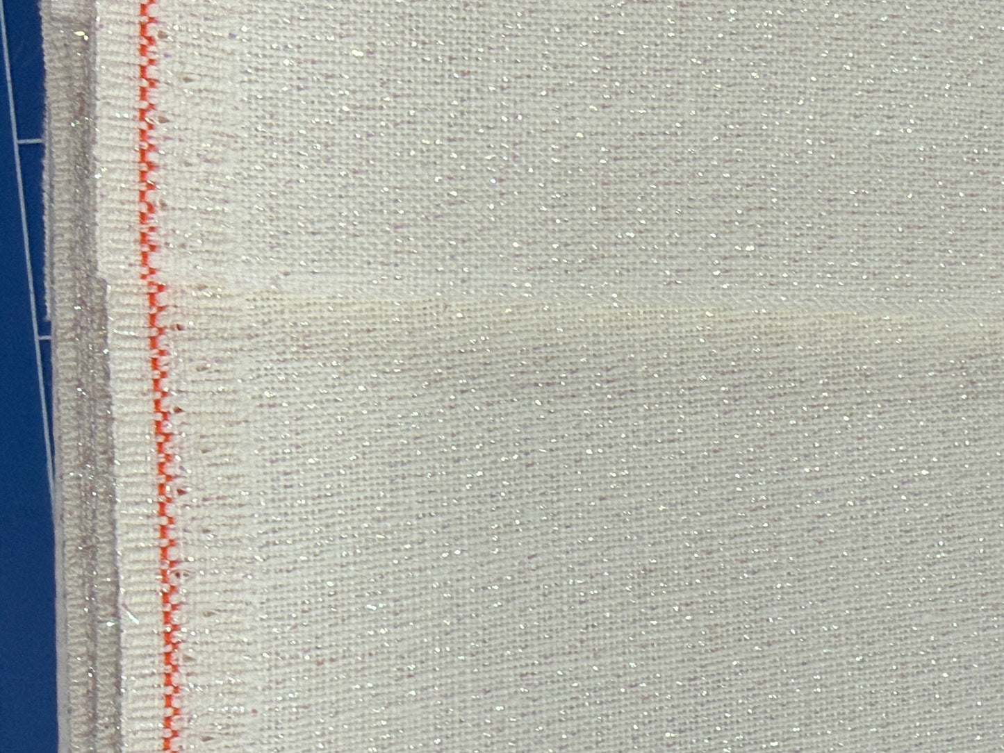36 COUNT ZWEIGART 36  EDINBURGH LINEN LATTEE (300)