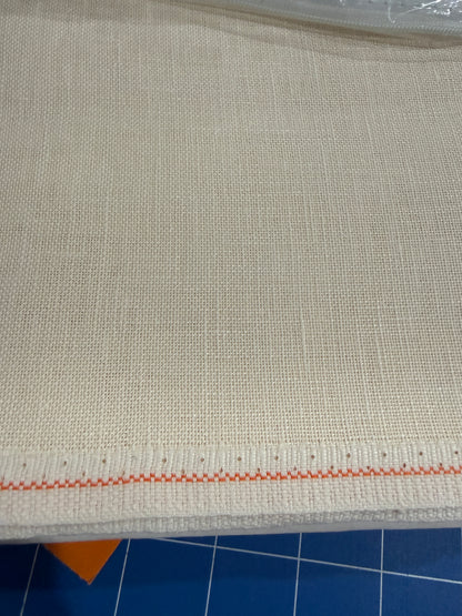 32 COUNT ZWEIGART BELFAST LINEN 32 COUNT PALE BLUE (562)