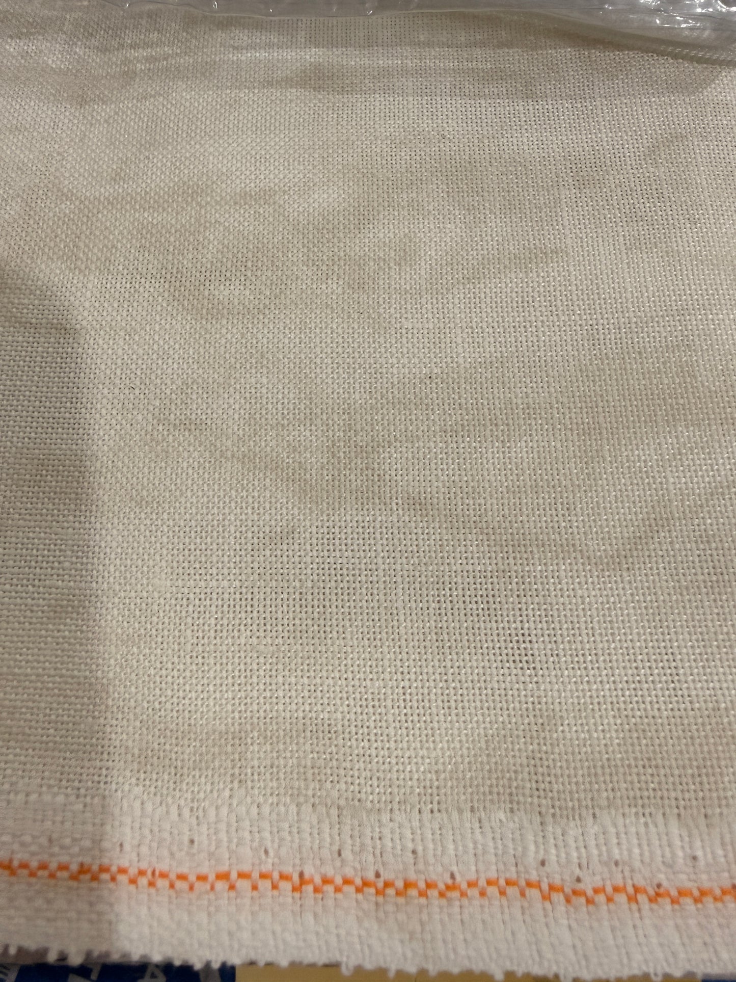 32 COUNT ZWEIGART BELFAST LINEN 32 COUNT VINTAGE PINK (4213)