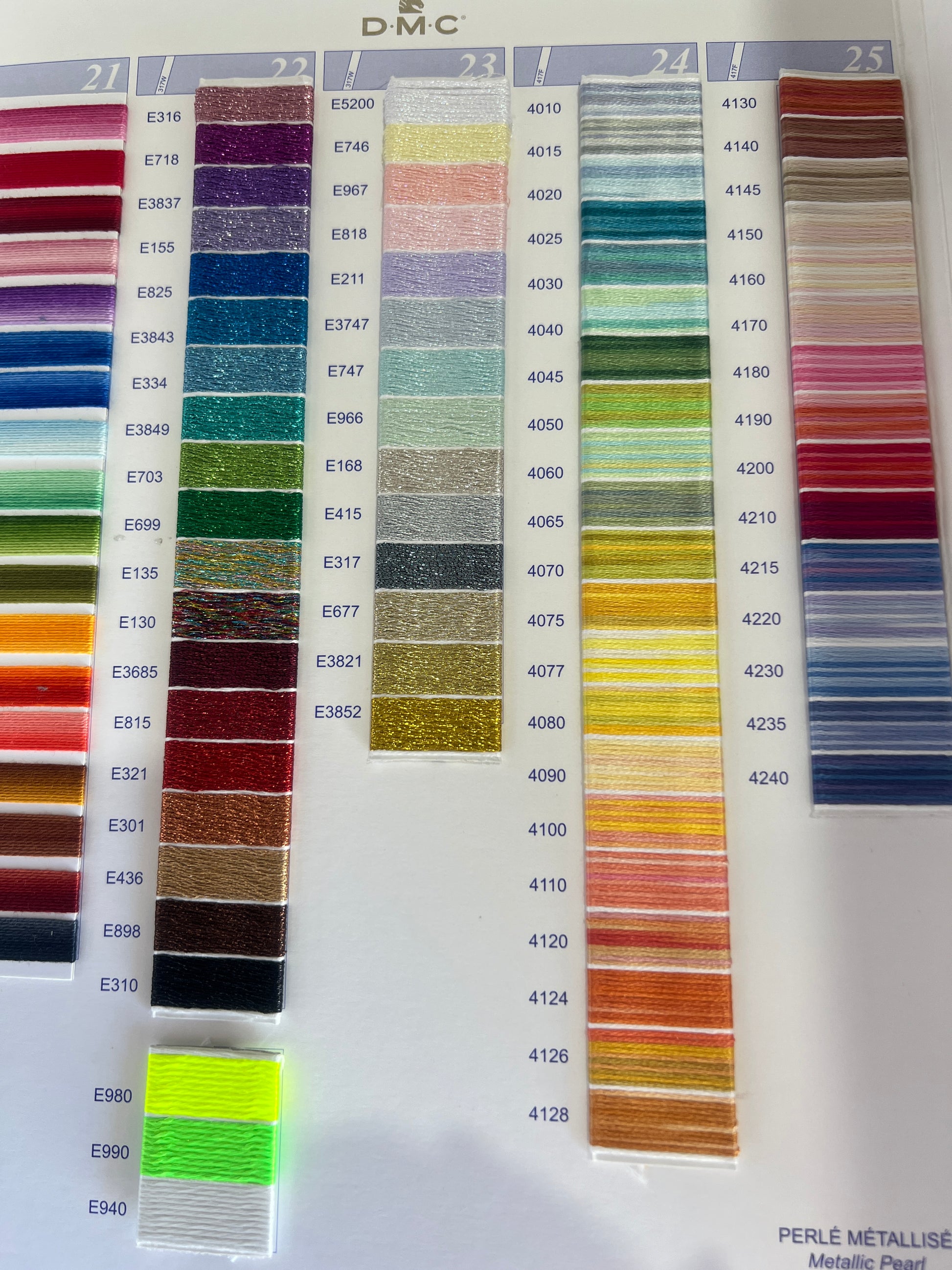 DMC color chart with actual thread β Crafteethreads