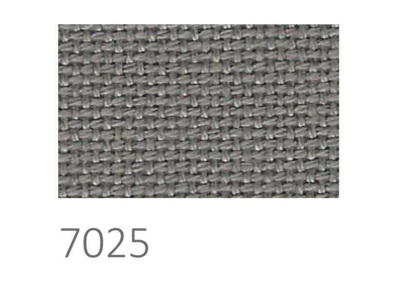 25 COUNT ZWEIGART EVENWEAVE LUGANA VINTAGE BLUE (7139)